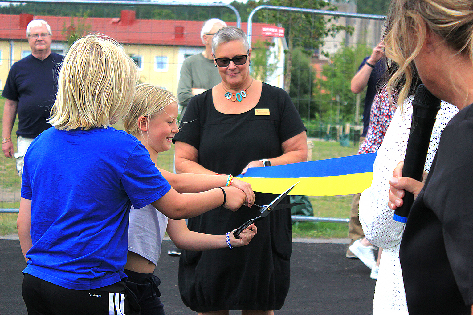 Bandet klippt förnya Rimforsa skola