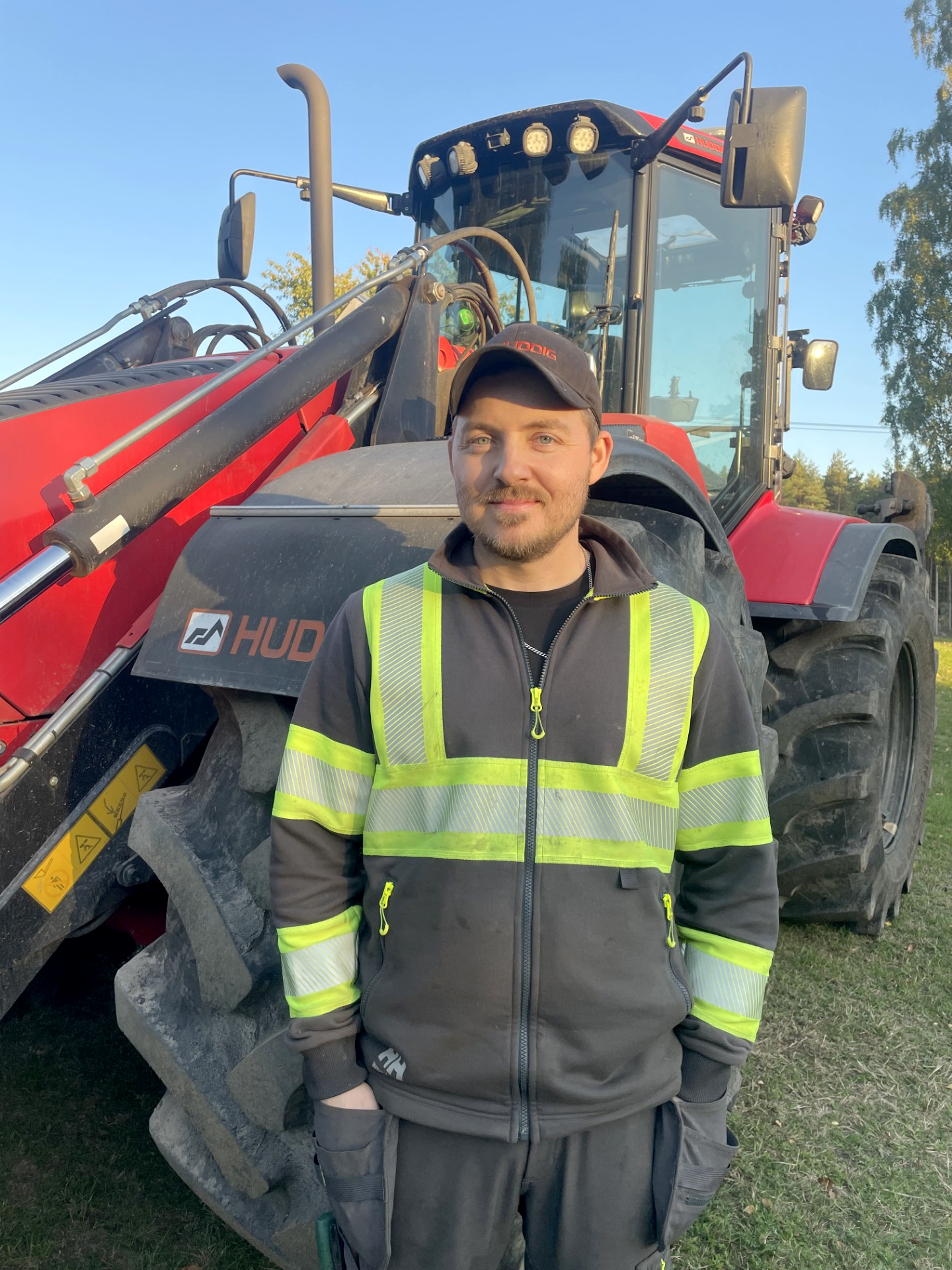 Från maskinintresse till etablerat entreprenadföretag
